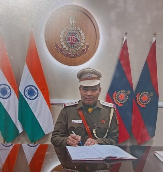 गोवर्धन परिक्रमा के दौरान दिल्ली पुलिस के रिटायर्ड इंस्पेक्टर की मौत, दिल का दौरा पड़ने की आशंका