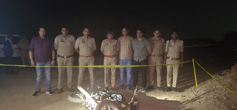 मथुरा पुलिस की बड़ी कार्रवाई: 15 हजार का इनामी बदमाश मुठभेड़ में घायल