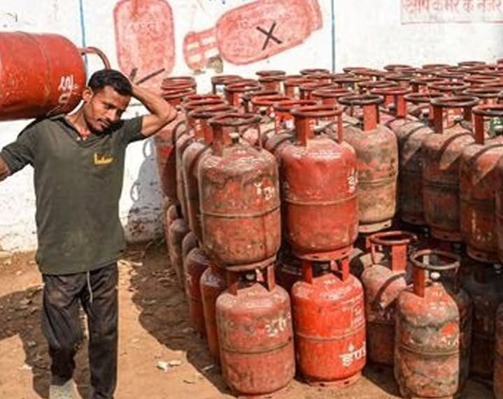 10 मिनट में घर आएगा गैस सिलेंडर पहली ऑन डिमांड डिलीवरी शुरू