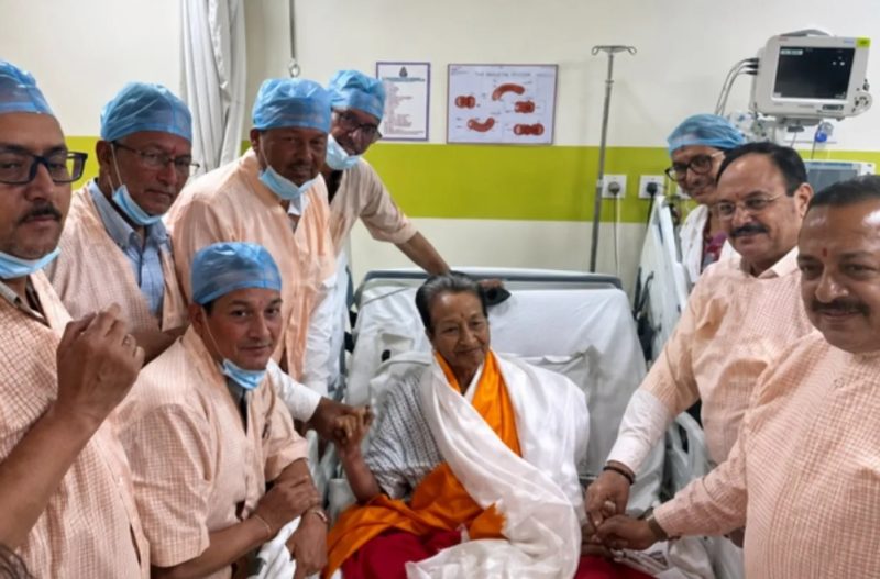 नीट पेपर लीक विवाद, सोनम वांगचुक का अनशन समाप्त और सरकार की नई रणनीतियां